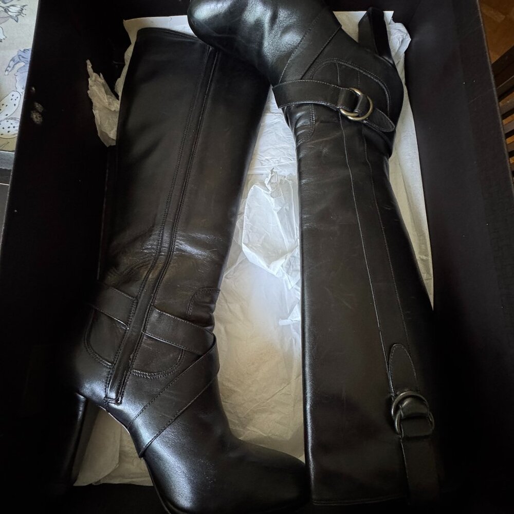 Leather Cole Haan Boots with Nike Air soles - Size 7B